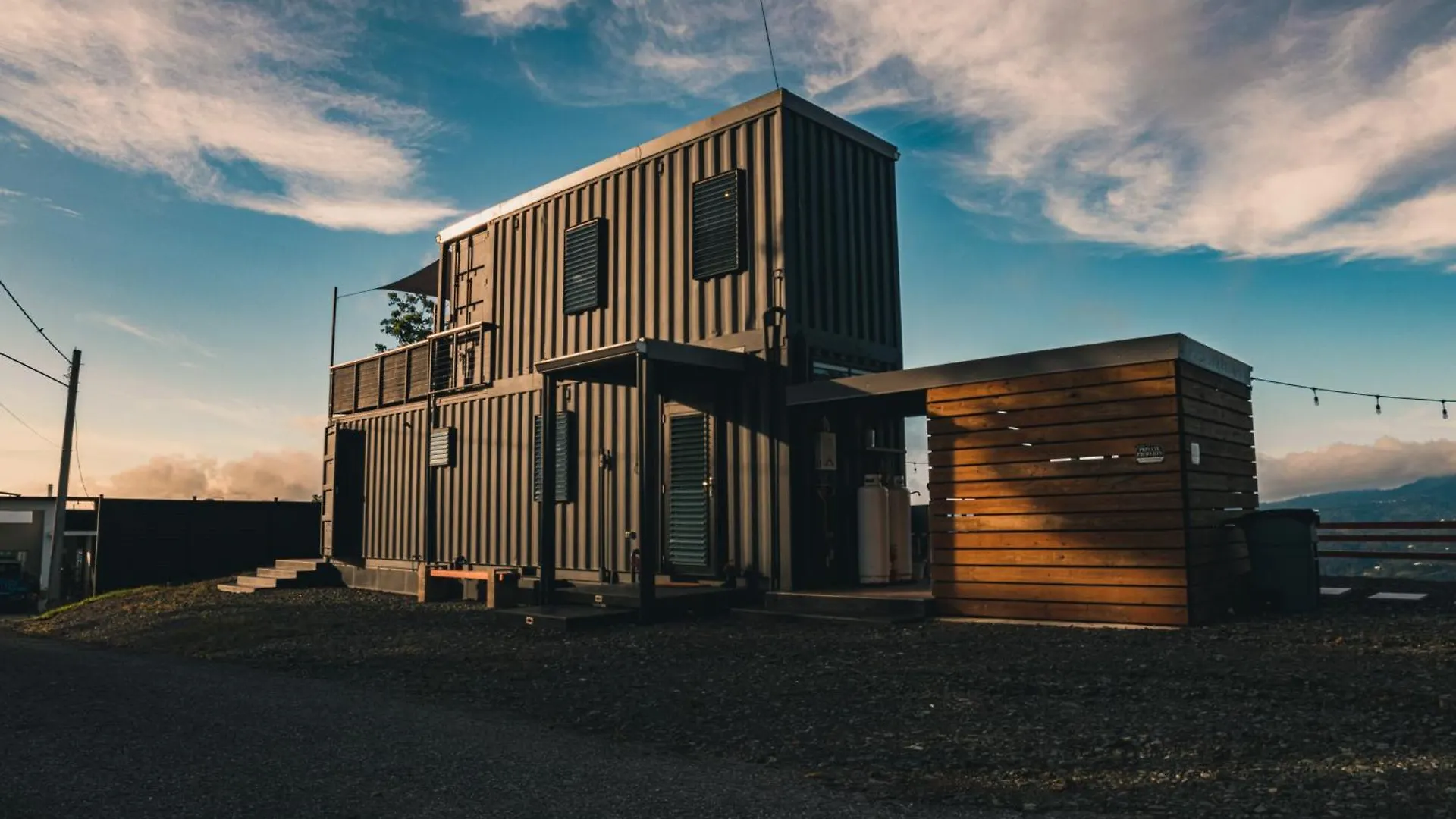 Ferrous Paradise - Tiny Container Home In Adjuntas